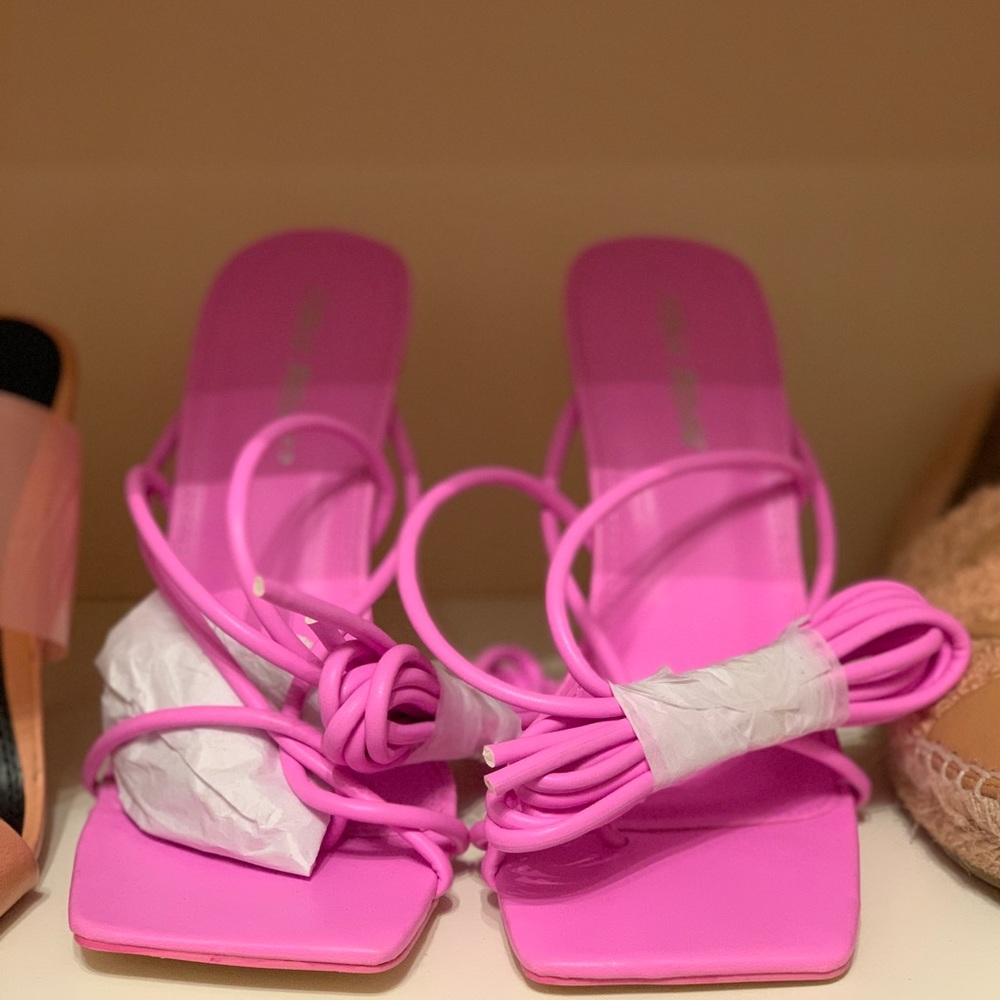 Bubblegum pink lace up heels